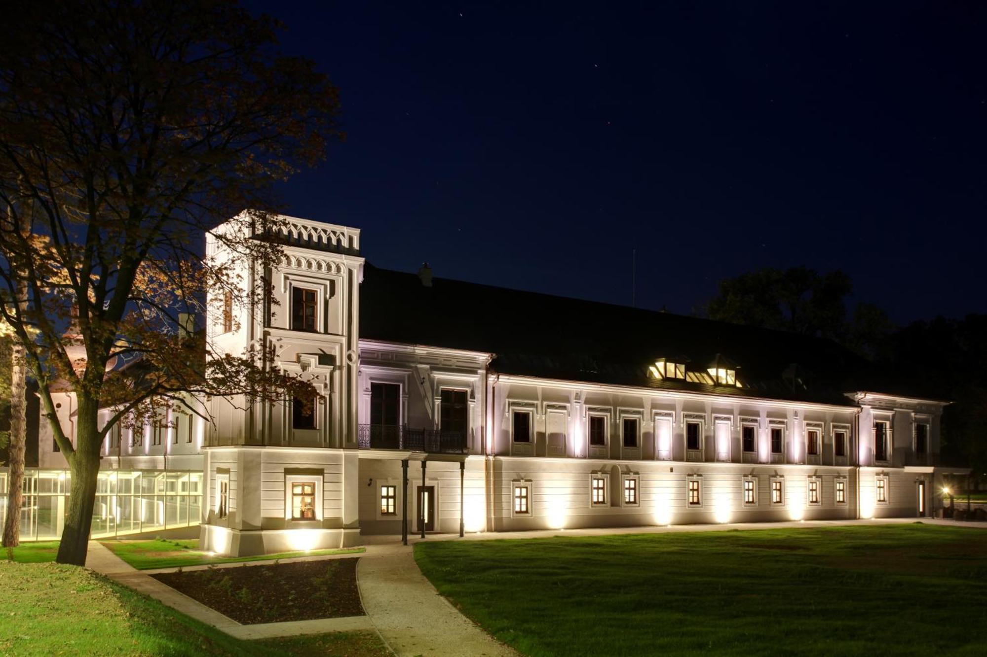 Chateau Appony Luaran gambar