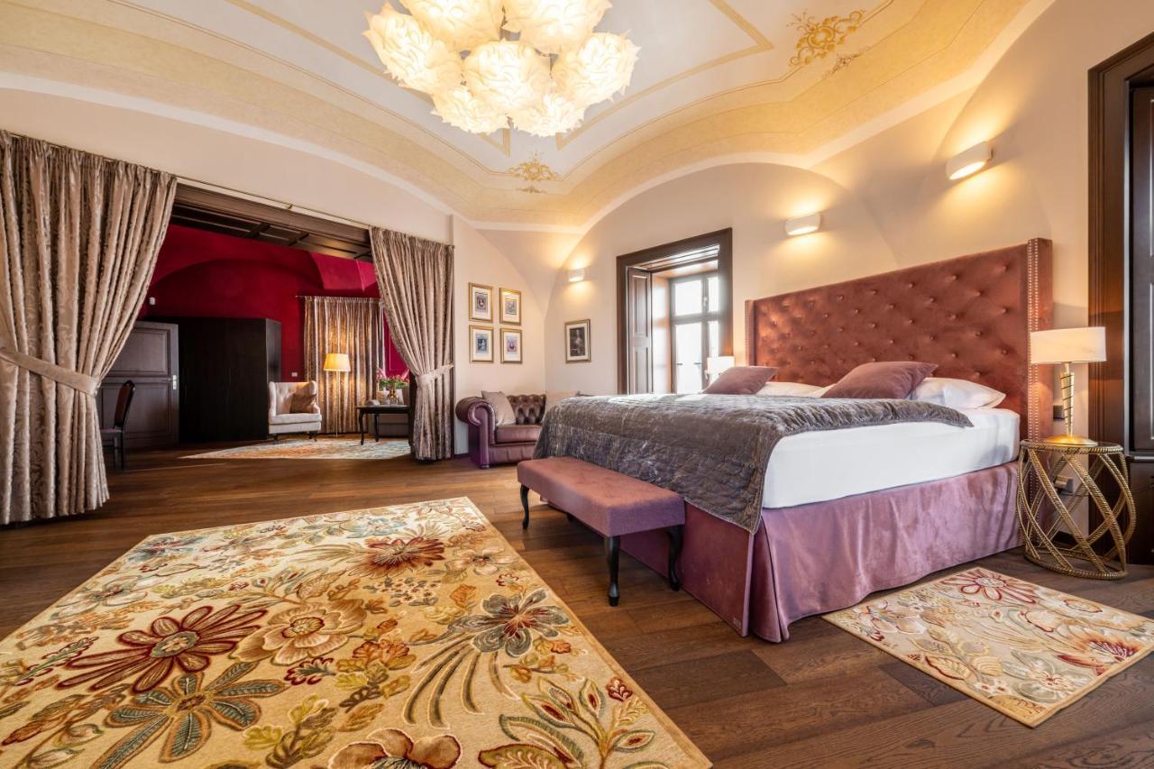 Chateau Appony Luaran gambar